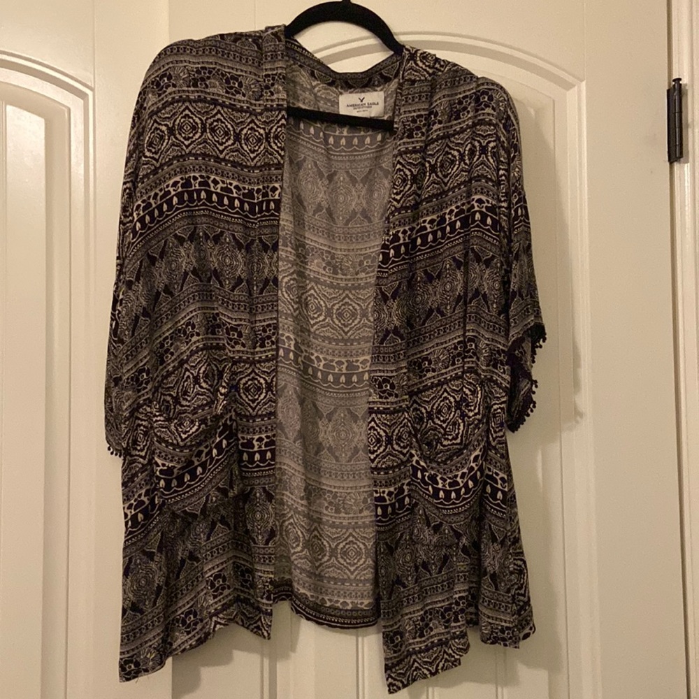 American Eagle black and white cardigan